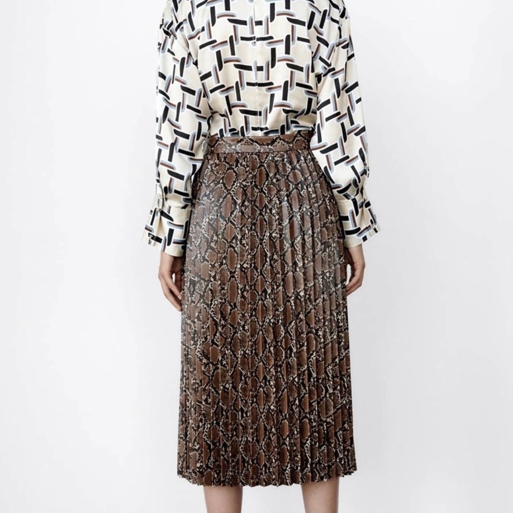 BNWT ZARA SNAKE MIDI SKIRT SZ SM
